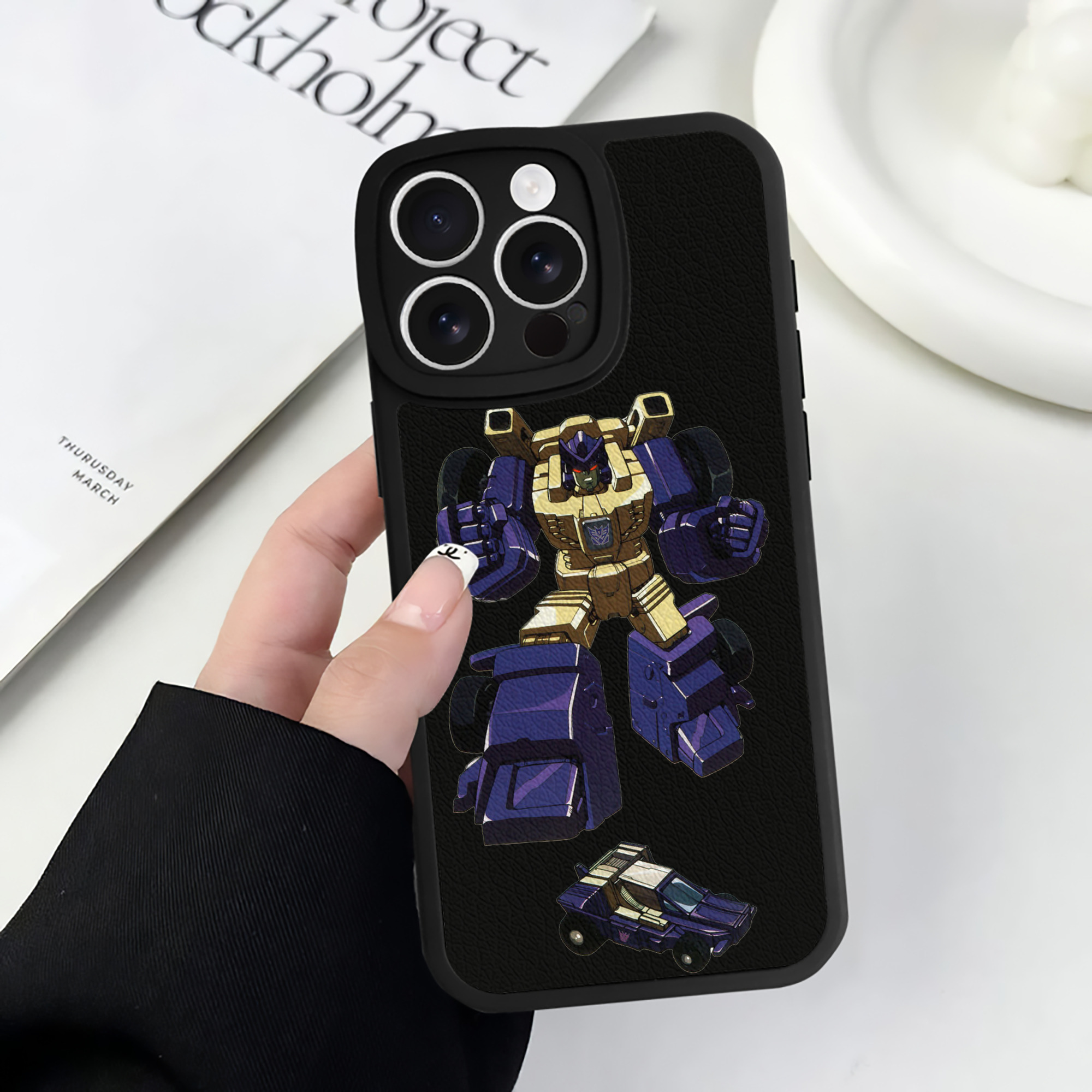 （画像用）  【iPhone 16シリーズ対応】シリコンスマホケース（レザー調） 材質：シリコン